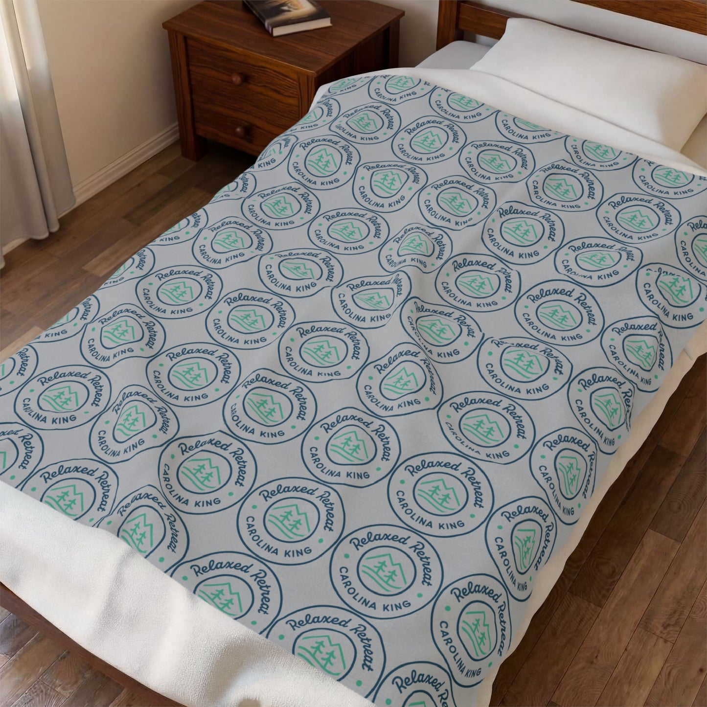 Eco-Friendly Velveteen Plush Blanket - Cozy for Home Decor & Gifts