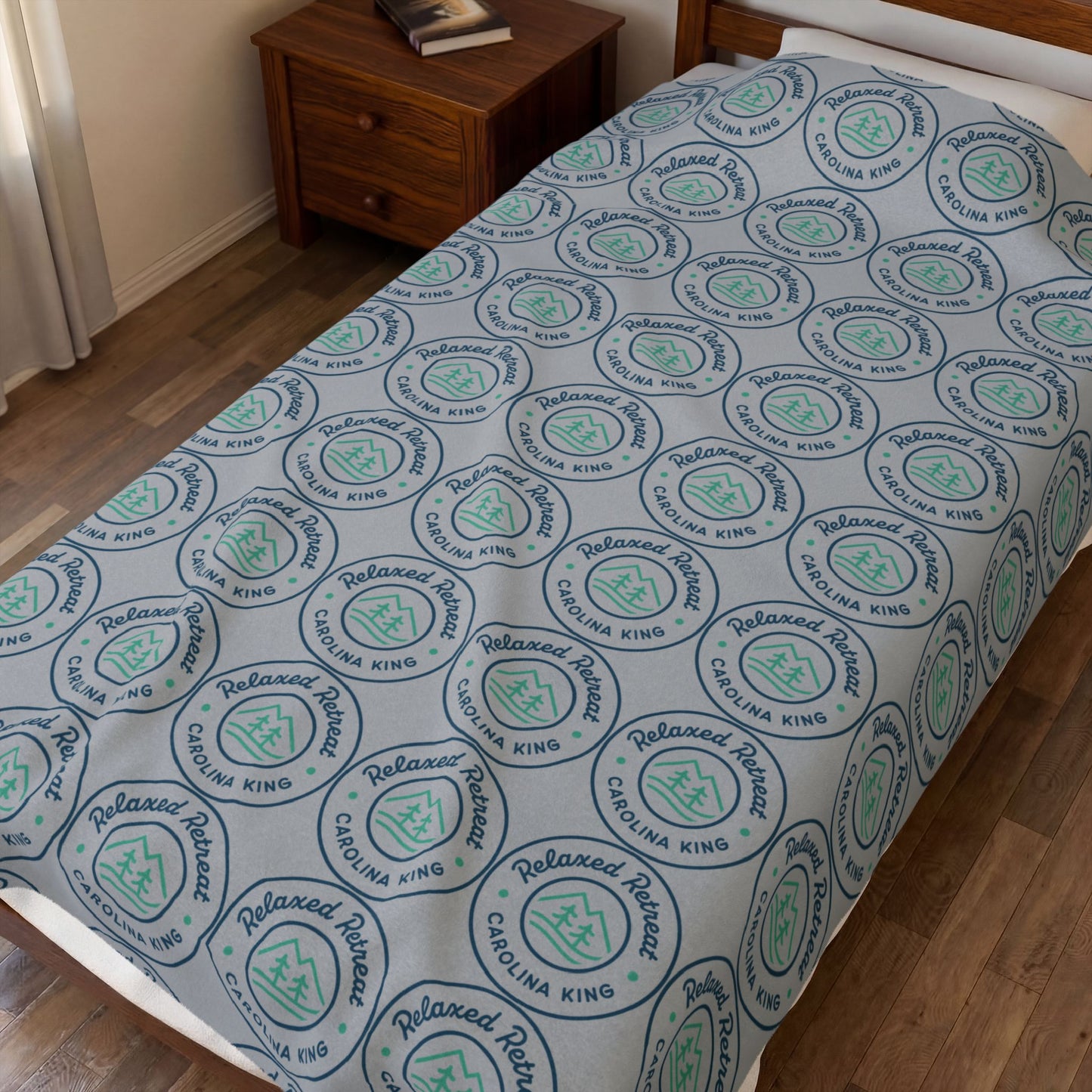 Eco-Friendly Velveteen Plush Blanket - Cozy for Home Decor & Gifts